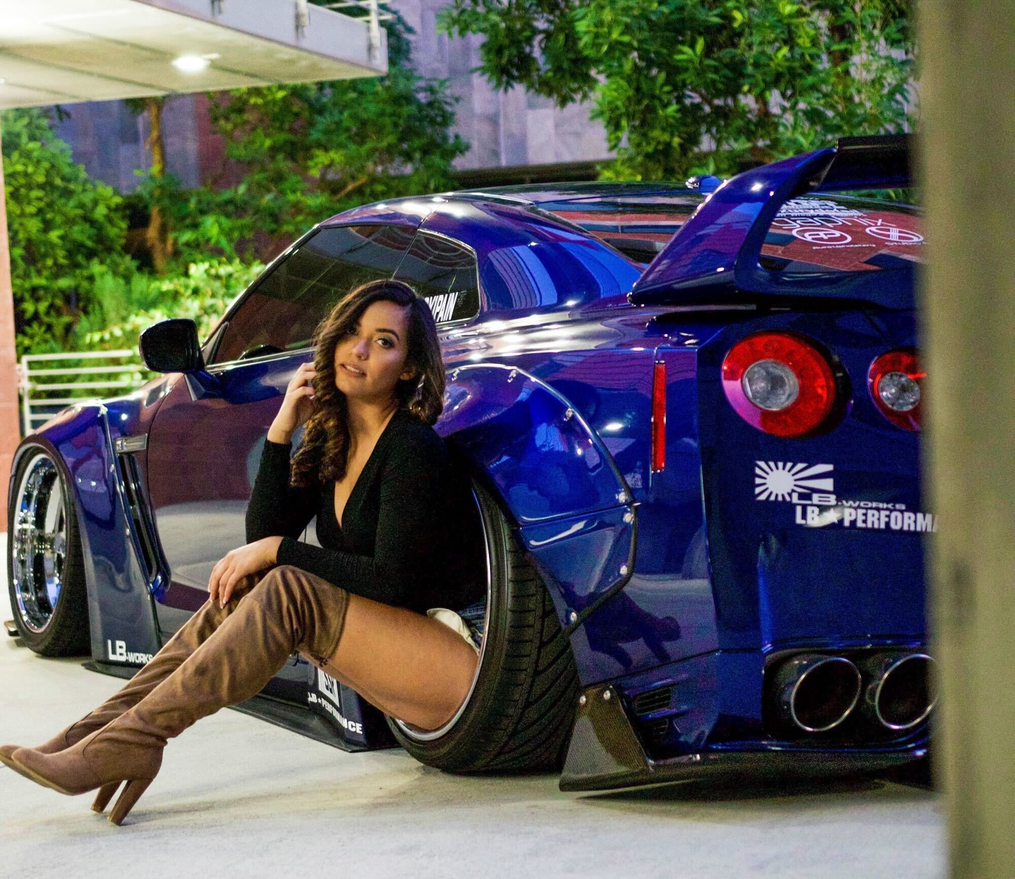 Meet Car Model and Auto Enthusiast Miss Lexiss