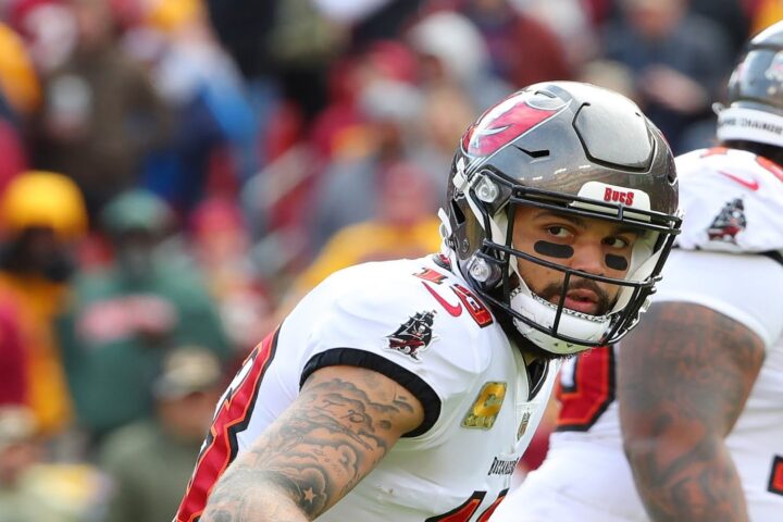 Mike Evans Signs with San Francisco 49ers, Hopes for Super Bowl